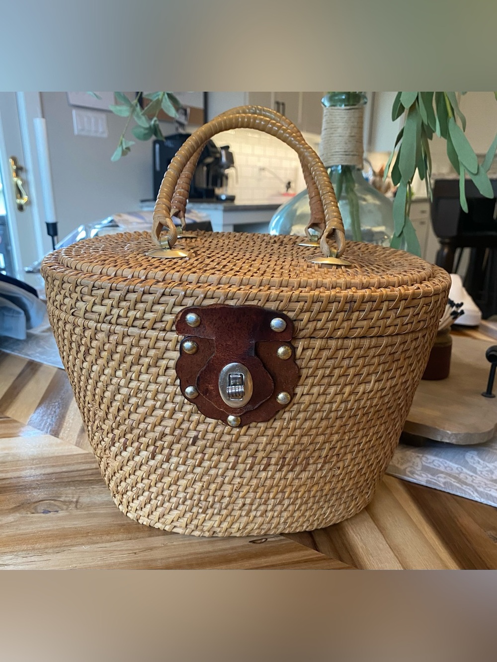 Vintage Wicker Basket w/ Lid, Double Handles, Leather Latch